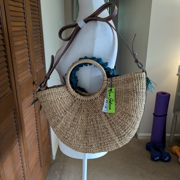 NWT! Sam Edelman Eliya Emerald Feather Straw Bag - Picture 4 of 7